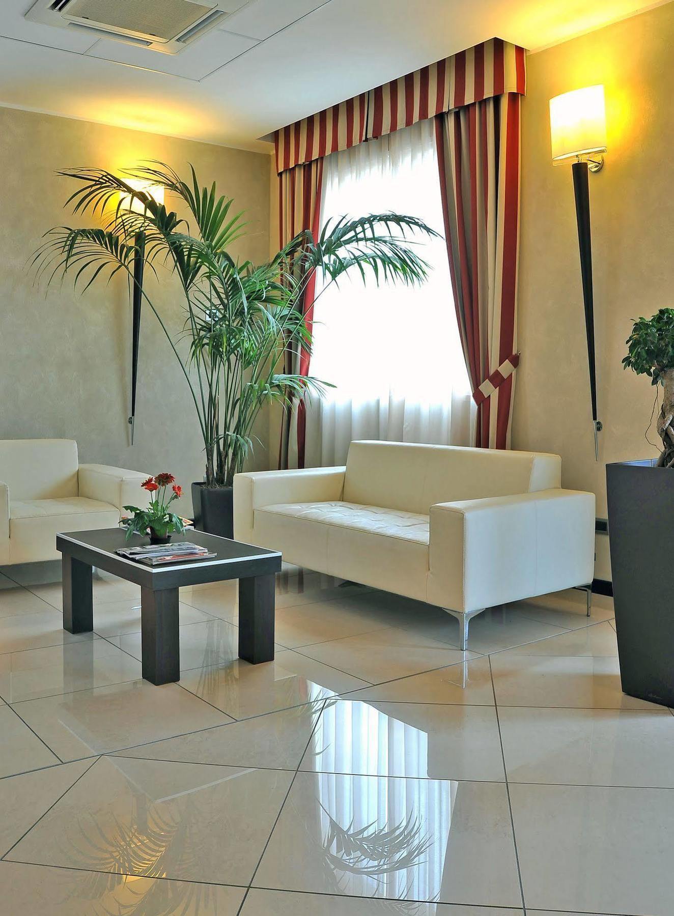 Hotel Arthur 4*